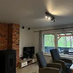 Na Morenowym Wzgorzu, Nad Jeziorem 別荘 Mierzyn