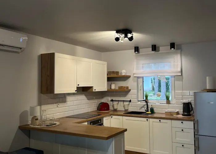 Na Morenowym Wzgorzu, Nad Jeziorem * Mierzyn (Greater Poland)