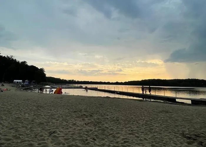 Na Morenowym Wzgorzu, Nad Jeziorem Holiday home *